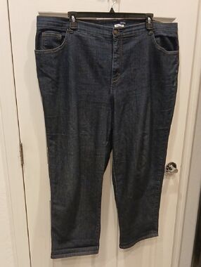 Basic Editions Women's Relaxed Dark Wash Jeans